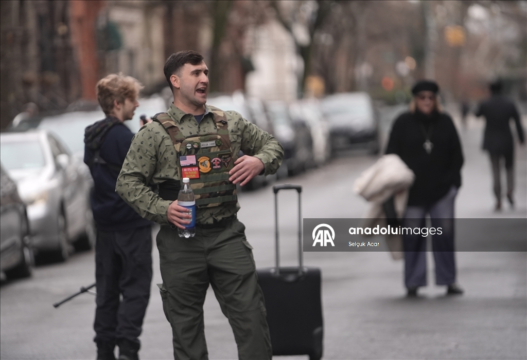 На антимусульманской акции протеста в Нью-Йорке применили дымовую шашку