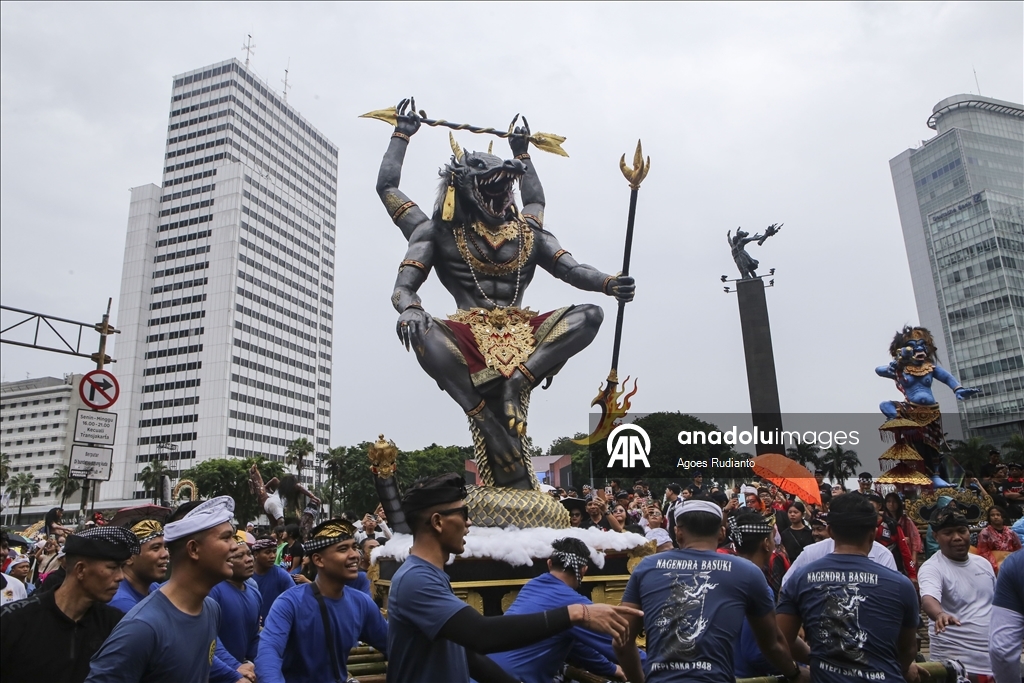 Cakarta'da "Sessizlik Günü" öncesi Ogoh-ogoh geçit töreni düzenlendi