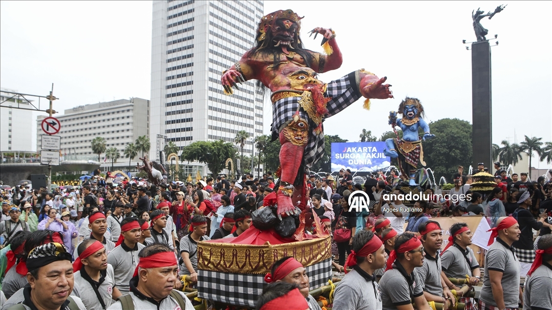 Cakarta'da "Sessizlik Günü" öncesi Ogoh-ogoh geçit töreni düzenlendi