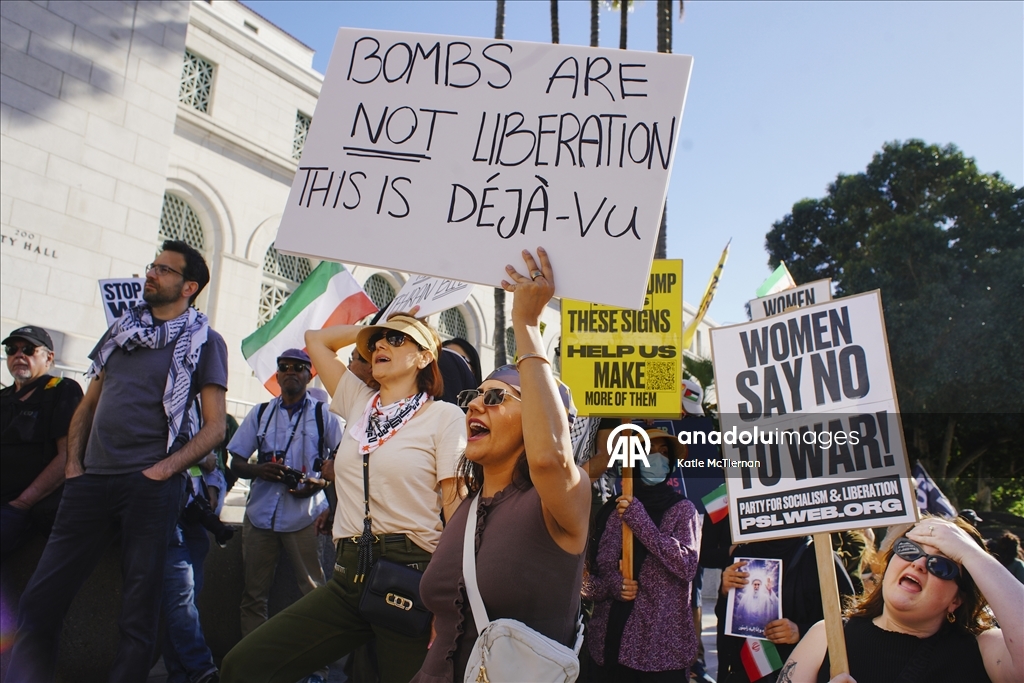 В Лос-Анджелесе прошла акция протеста против войны