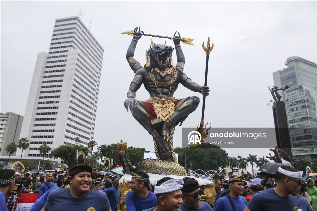 Cakarta'da "Sessizlik Günü" öncesi Ogoh-ogoh geçit töreni düzenlendi