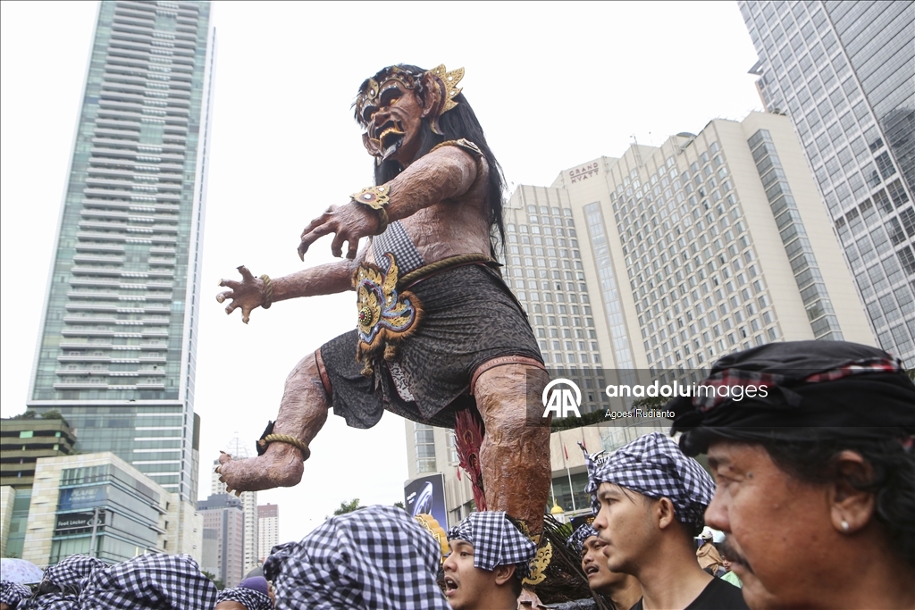 Cakarta'da "Sessizlik Günü" öncesi Ogoh-ogoh geçit töreni düzenlendi