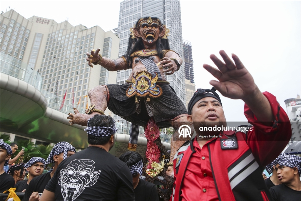 Cakarta'da "Sessizlik Günü" öncesi Ogoh-ogoh geçit töreni düzenlendi