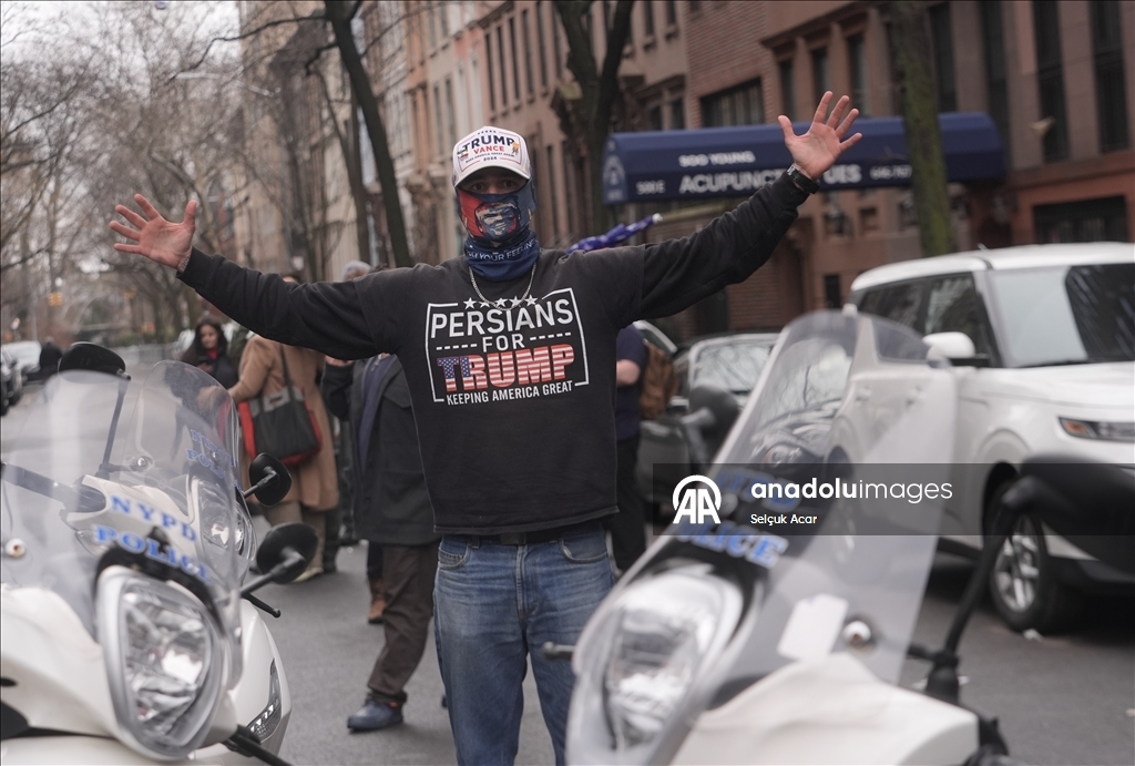 На антимусульманской акции протеста в Нью-Йорке применили дымовую шашку