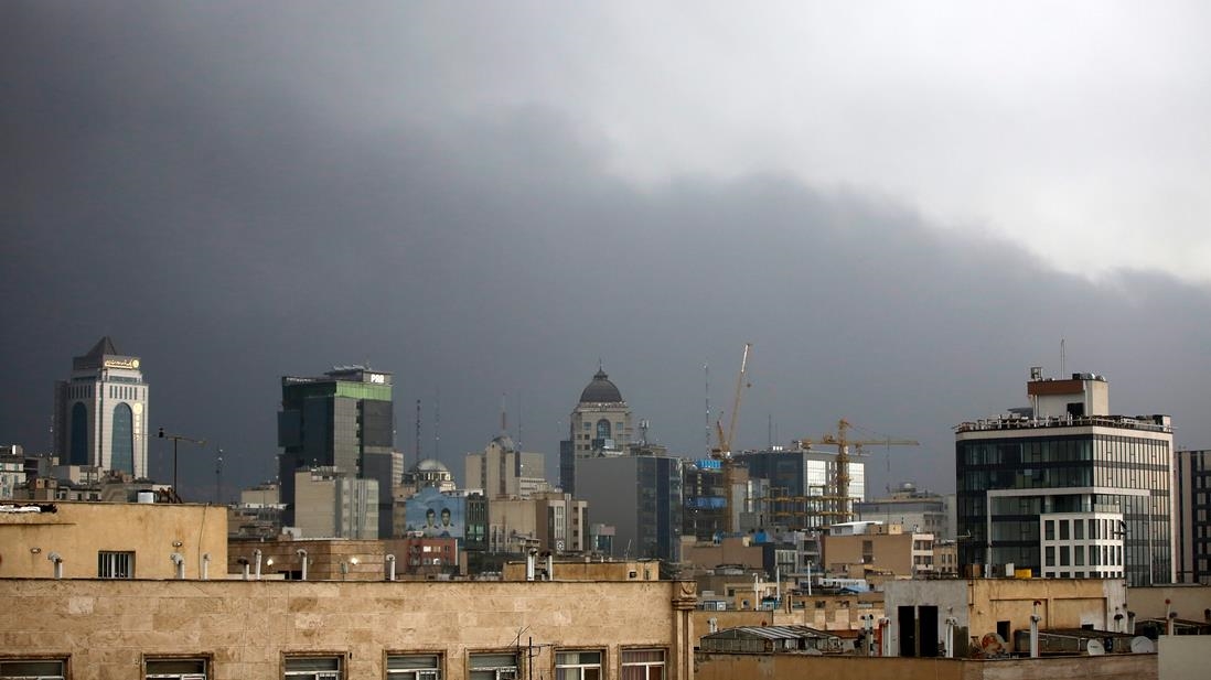 ABD-İsrail, başkent Tahran’da petrol depolarını hedef aldı