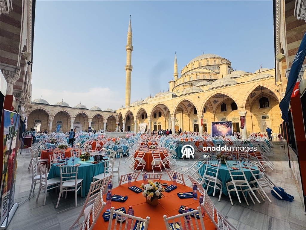 Türkiye'den Gana'da 1000 yetime iftar