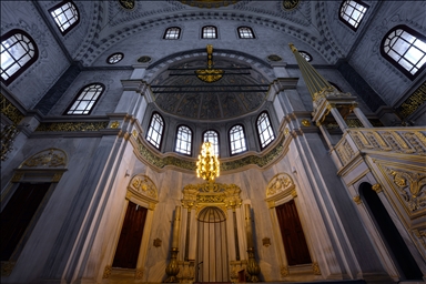 بإطلالة على البوسفور.. مسجد "نصرتية" رمز التحول في العمارة العثمانية