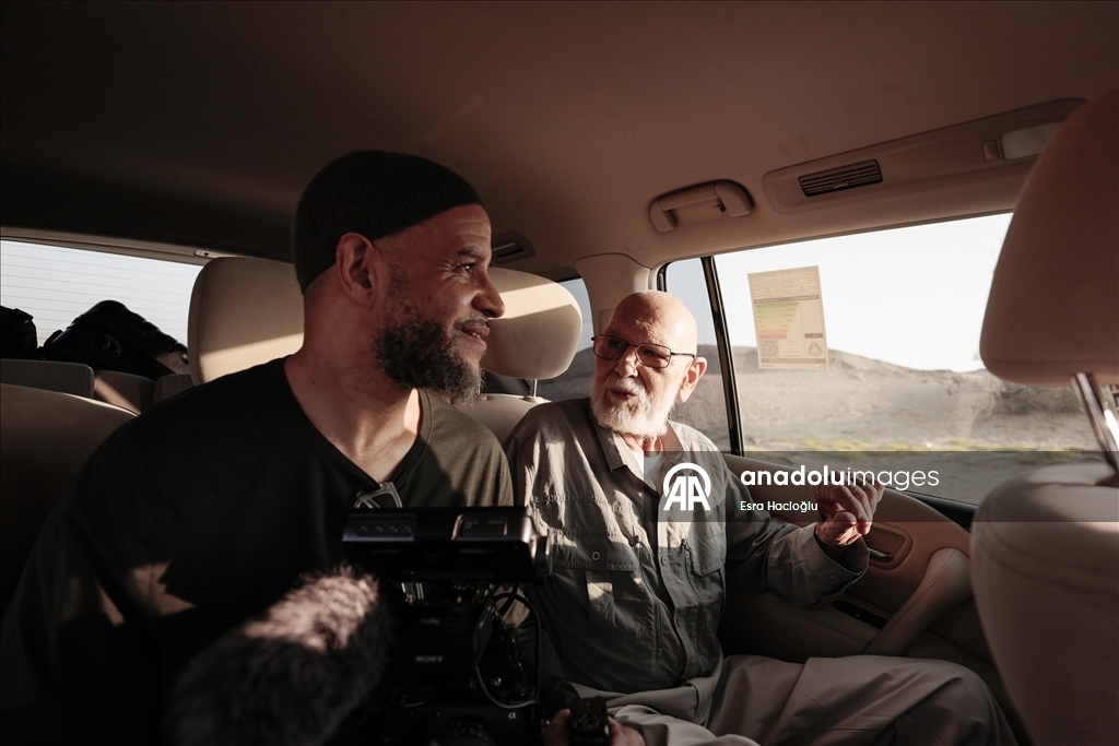 ABD'li David, eşine verdiği sözü tutmak için 83 yaşında umre yapıp hicret yürüyüşüne katıldı