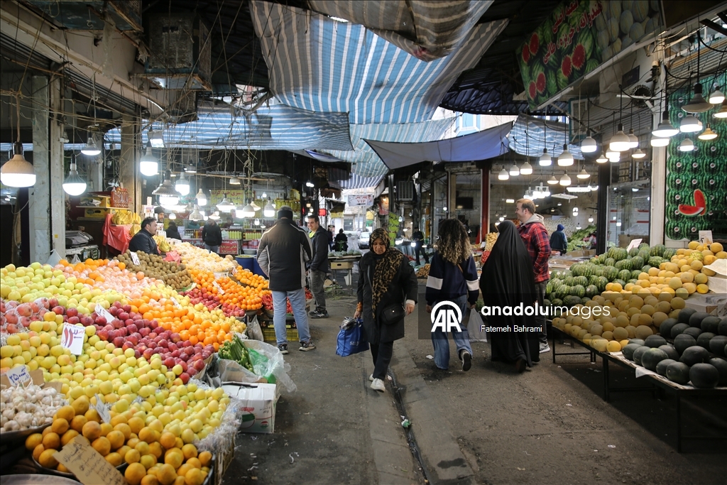 ABD-İsrail'in İran'a yönelik ortak saldırıları gölgesinde başkent Tahran'da hayat devam ediyor 15