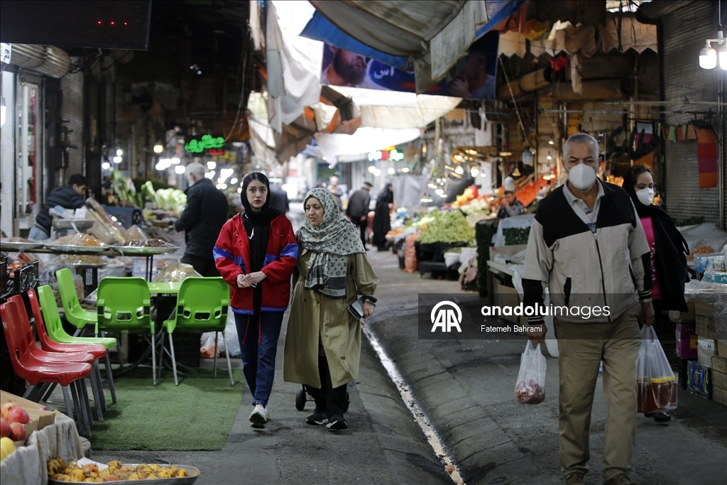 ABD-İsrail'in İran'a yönelik ortak saldırıları gölgesinde başkent Tahran'da hayat devam ediyor 5