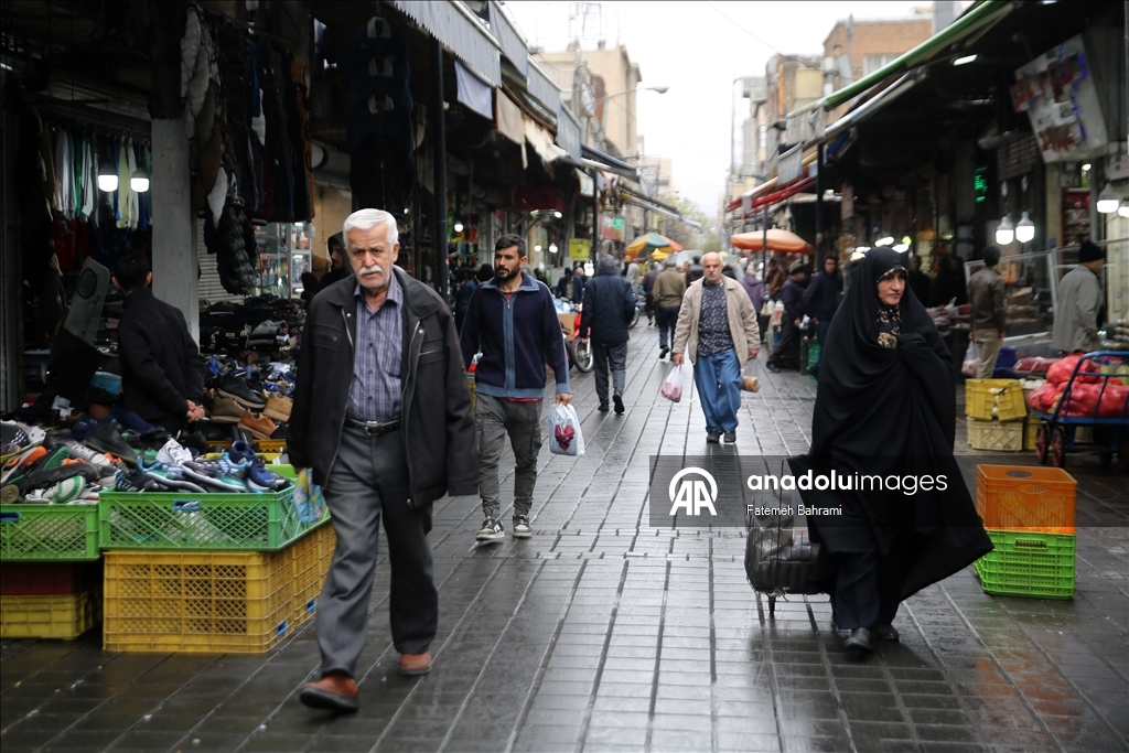 Жизнь в Тегеране продолжается на фоне совместных атак США и Израиля на Иран