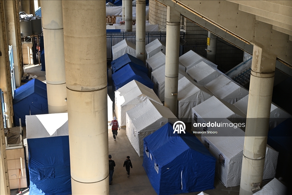  İsrail saldırıları nedeniyle Beyrut'un en büyük spor tesisi barınma merkezine dönüştürüldü