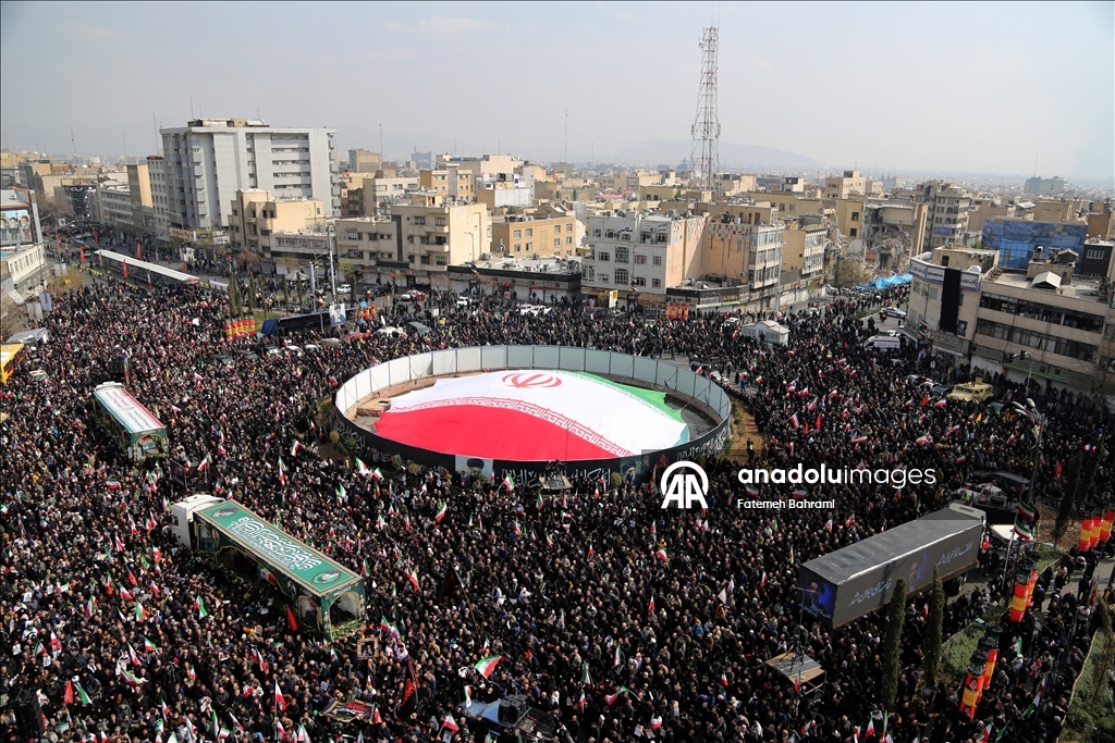 طهران .. تشييع قادة إيرانيين قُتلوا في هجمات أمريكية إسرائيلية على العاصمة
