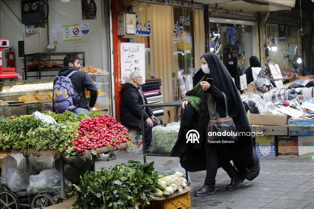 Жизнь в Тегеране продолжается на фоне совместных атак США и Израиля на Иран