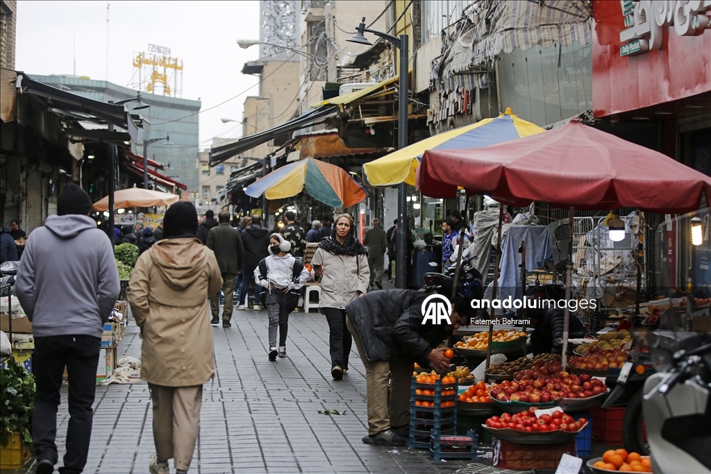 Жизнь в Тегеране продолжается на фоне совместных атак США и Израиля на Иран