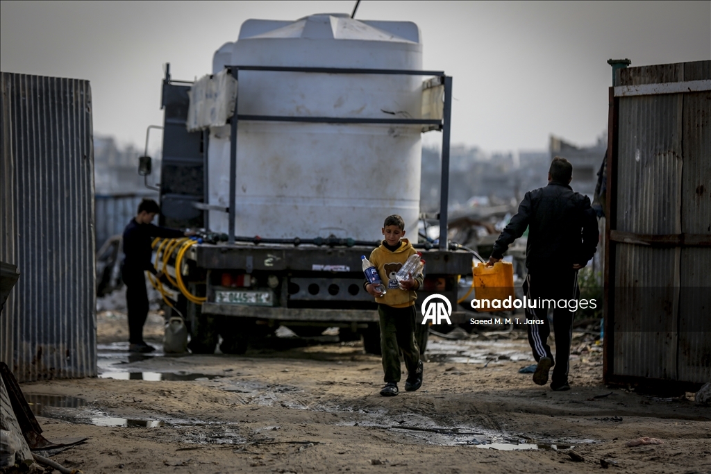 Cibaliye Mülteci Kampı’nda enkaz arasında yaşam mücadelesi 39