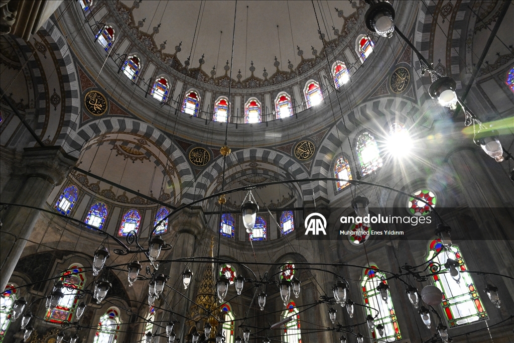 Osmanlı'nın İstanbul'daki son selatin külliyesi: Laleli Camisi