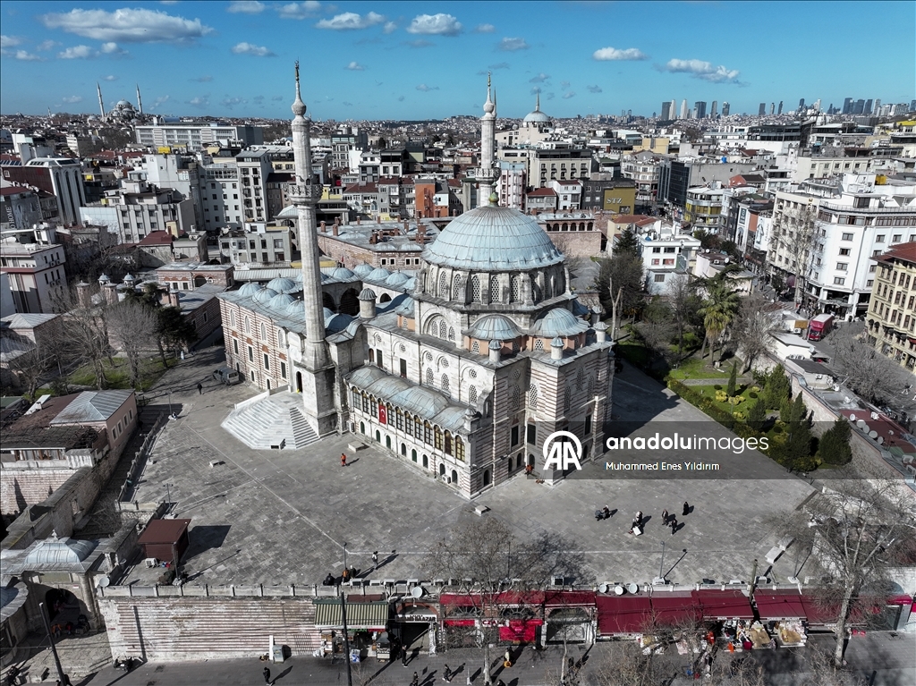 Osmanlı'nın İstanbul'daki son selatin külliyesi: Laleli Camisi
