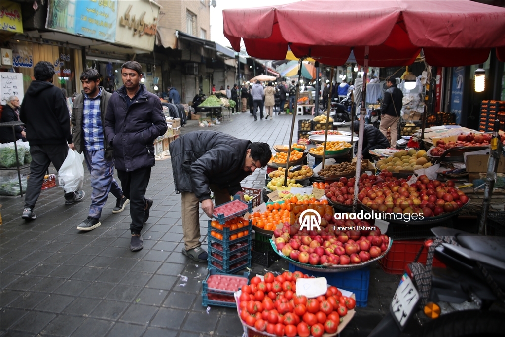 Жизнь в Тегеране продолжается на фоне совместных атак США и Израиля на Иран