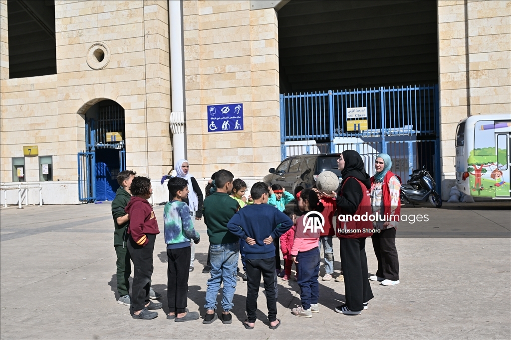  İsrail saldırıları nedeniyle Beyrut'un en büyük spor tesisi barınma merkezine dönüştürüldü