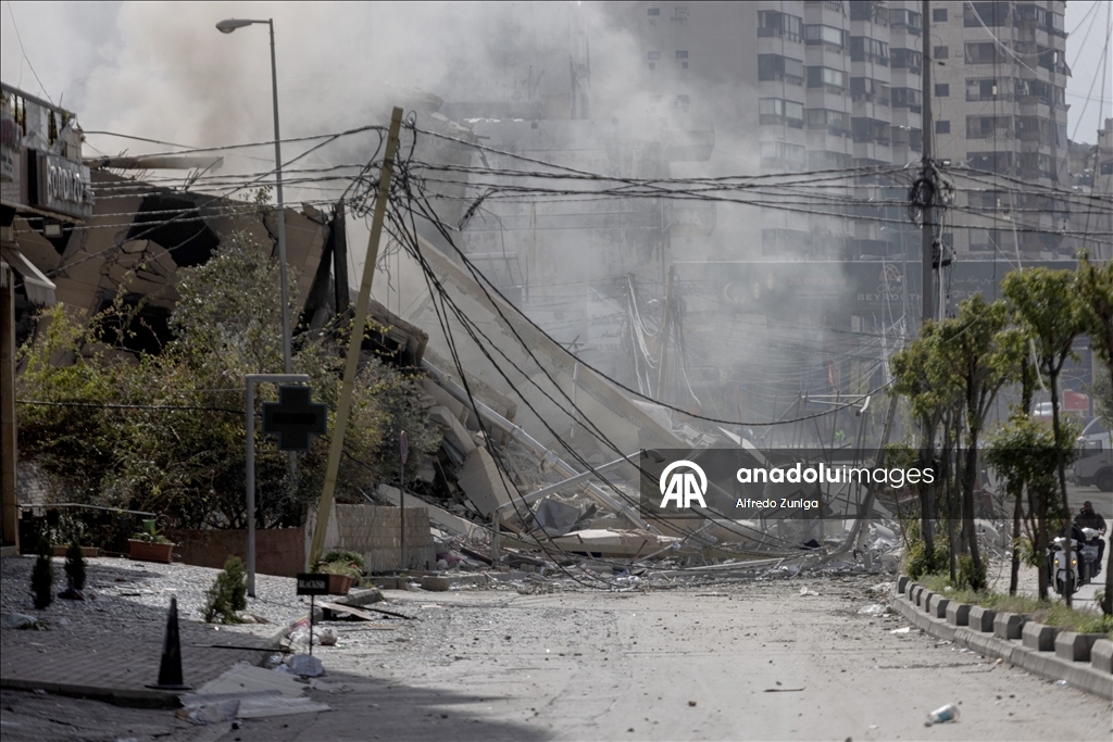 İsrail, Beyrut’taki Dahiye bölgesine hava saldırılarını sürdürüyor