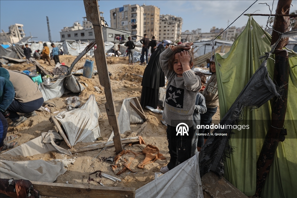 Израиль продолжает атаки на Газу, несмотря на перемирие