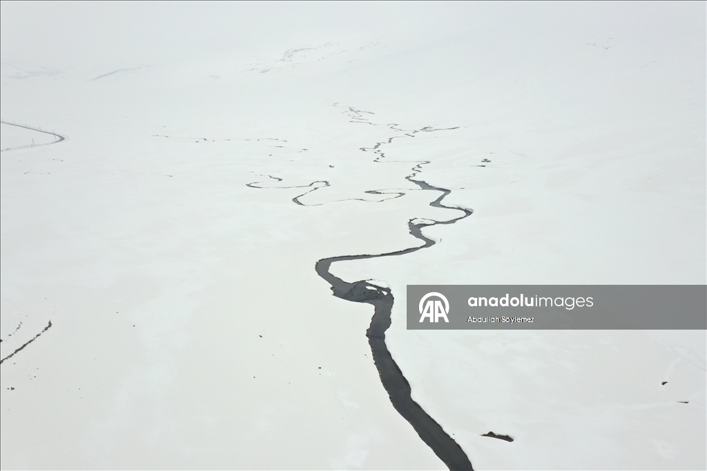 Заснеженные меандры Агры с высоты птичьего полета