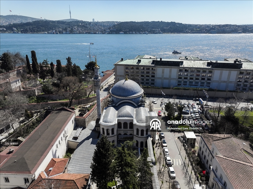 Kucuk Mecidiye Mosque, one of the palace structures on the Bosphorus shore
