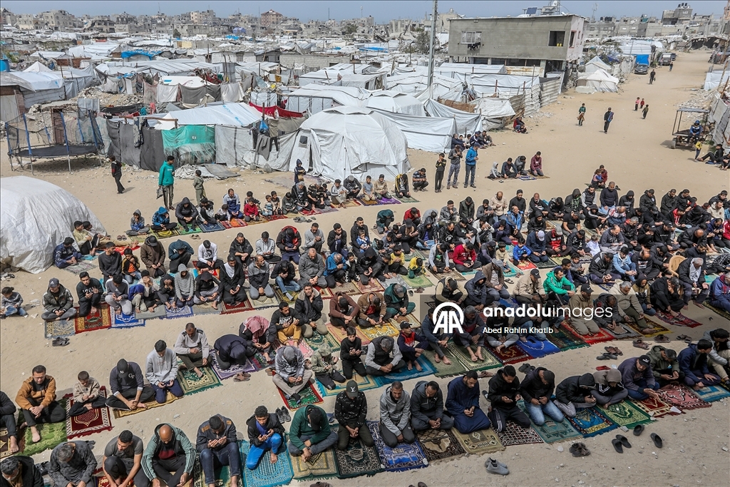 The last Friday prayer of Ramadan in Gaza