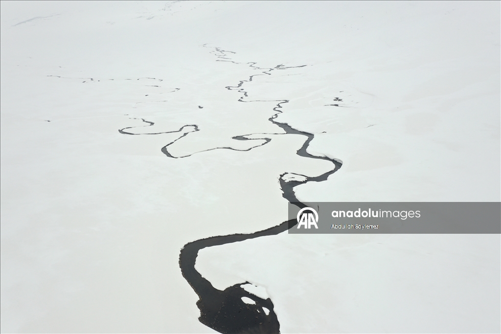 Заснеженные меандры Агры с высоты птичьего полета