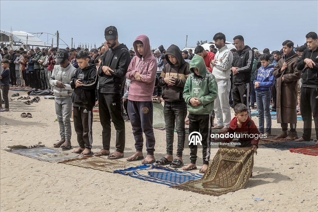The last Friday prayer of Ramadan in Gaza