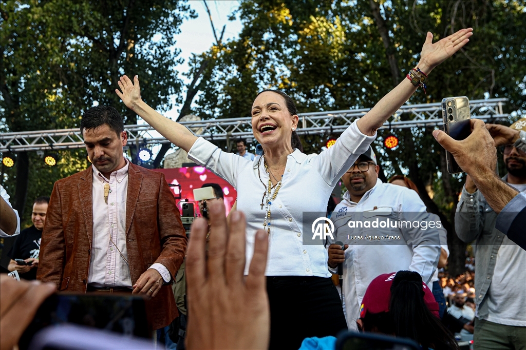 Лидер венесуэльской оппозиции Мария Корина Мачадо встретилась со сторонниками