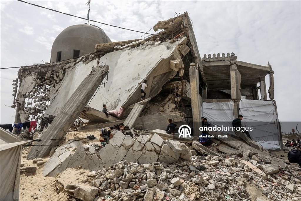 The last Friday prayer of Ramadan in Gaza