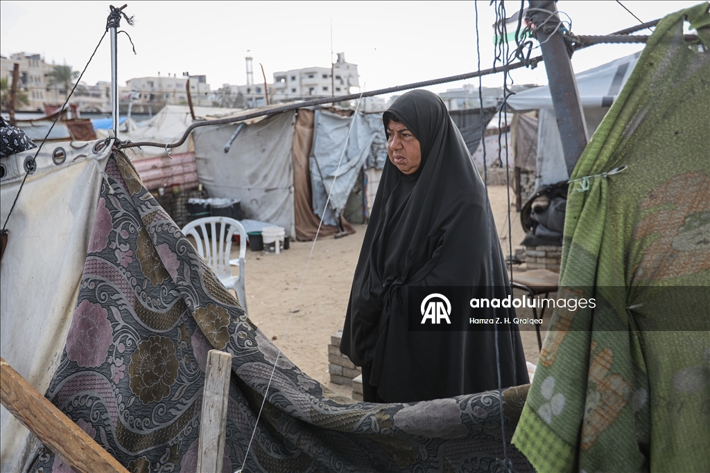 Израиль продолжает атаки на Газу, несмотря на перемирие