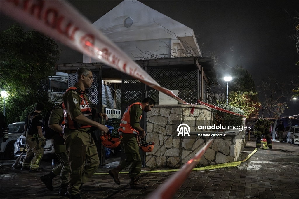 После перехвата иранской ракеты в центральной части Израиля зафиксирован материальный ущерб