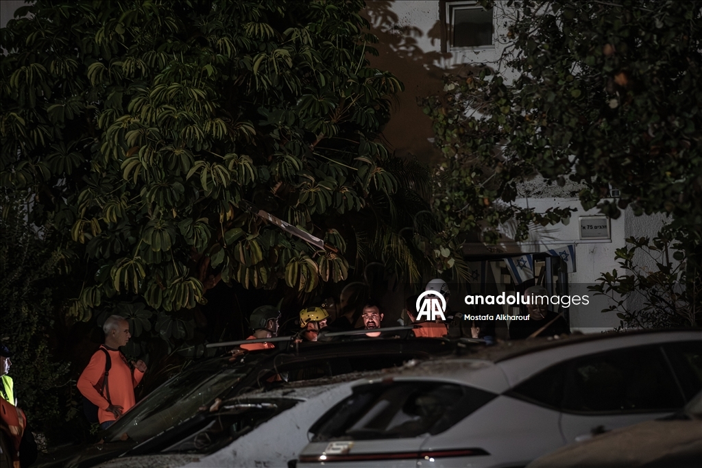 После перехвата иранской ракеты в центральной части Израиля зафиксирован материальный ущерб