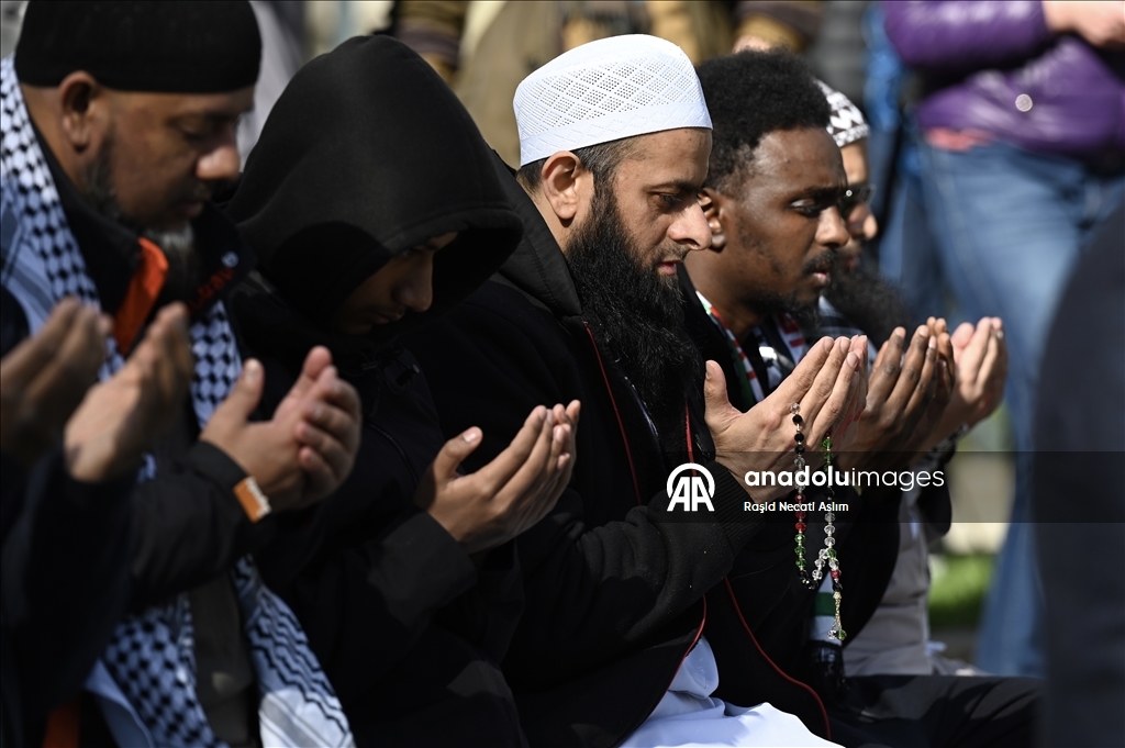 Mescid-i Aksa'nın kapatılması Londra’da protesto edildi