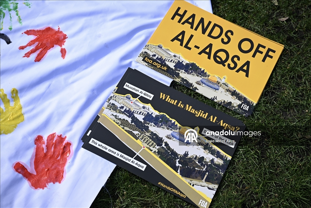 Mescid-i Aksa'nın kapatılması Londra’da protesto edildi