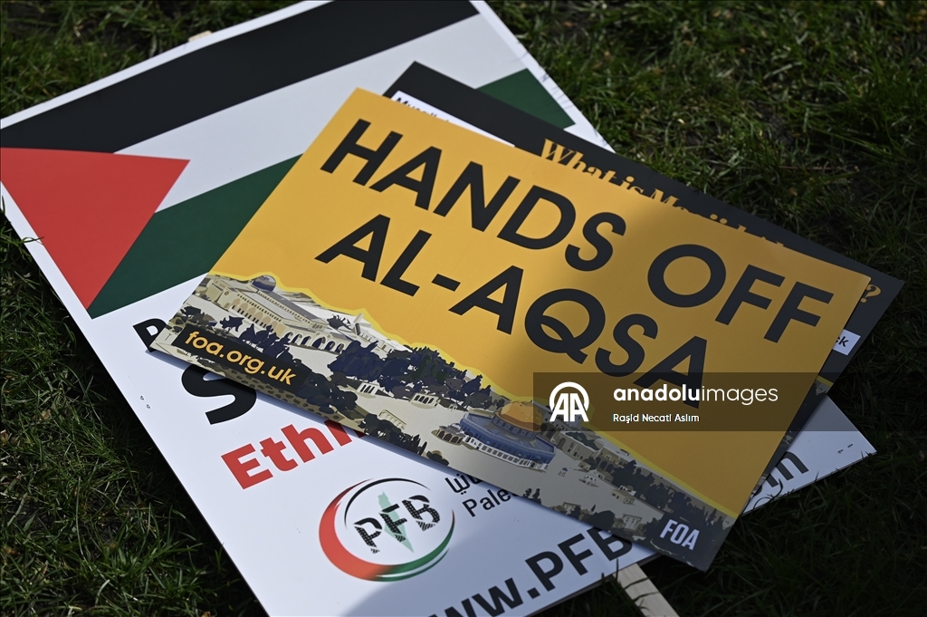 Mescid-i Aksa'nın kapatılması Londra’da protesto edildi