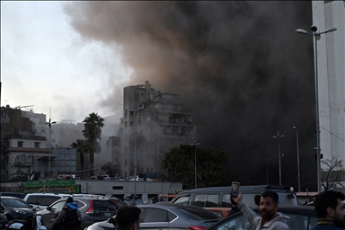 الأناضول توثق الأضرار بساحة رسالت بطهران عقب هجوم إسرائيلي وأمريكي