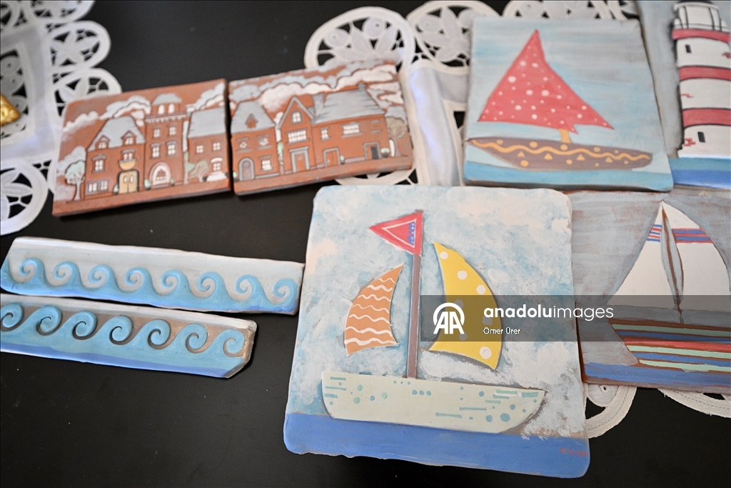 Турецкий офтальмолог делится с пациентами целительной силой искусства