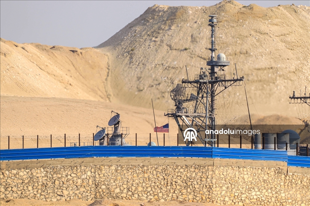 ABD uçak gemisi, Süveyş Kanalı'ndan geçerken görüntülendi 13