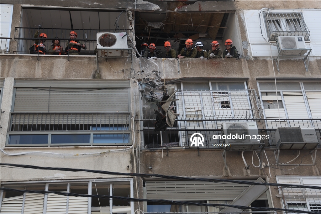 İran’ın İsrail’e misilleme saldırısıyla Tel Aviv yakınlarında hasar meydana geldi