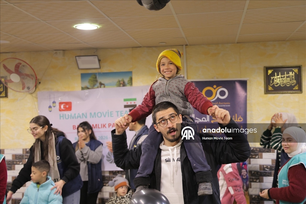 دمشق.. جمعيتان تركيتان تنظمان فعالية للأطفال في مخيم اليرموك