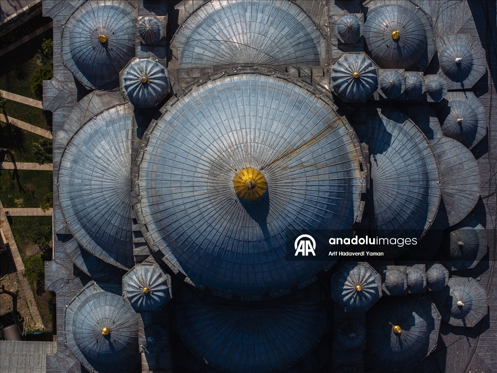 "يني جامع" بإسطنبول.. مسجد عثماني يعكس دور السلطانات في العمارة