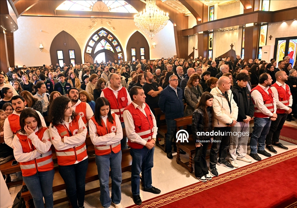 خلال قداس.. مسيحيون بجنوب لبنان يجددون رفضهم مغادرة قراهم