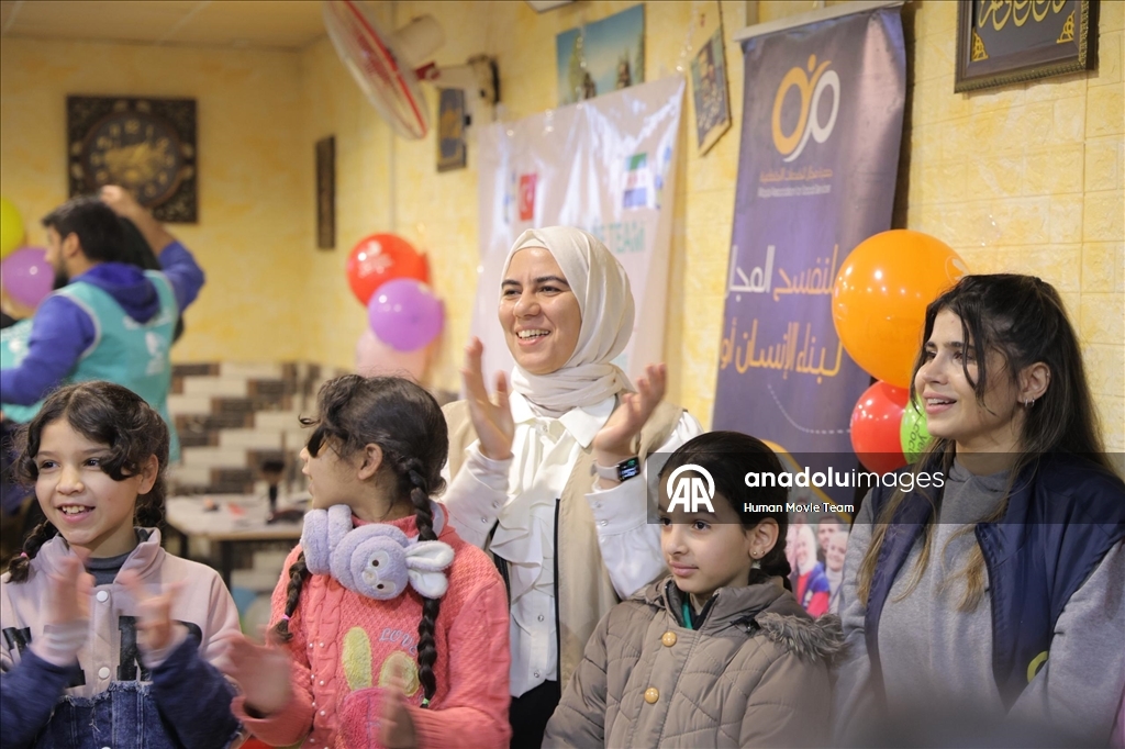 دمشق.. جمعيتان تركيتان تنظمان فعالية للأطفال في مخيم اليرموك