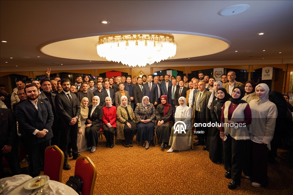 "إفطار الصداقة" بإسطنبول يجمع سوريين خريجين من جامعات تركية