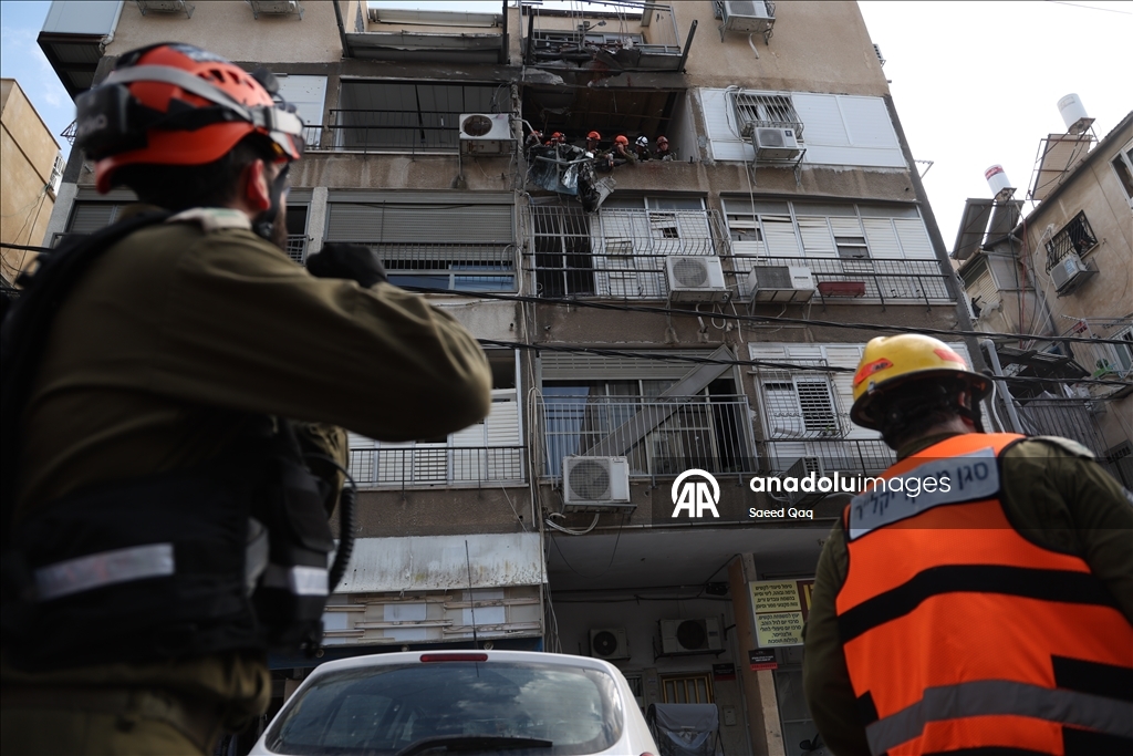 İran’ın İsrail’e misilleme saldırısıyla Tel Aviv yakınlarında hasar meydana geldi
