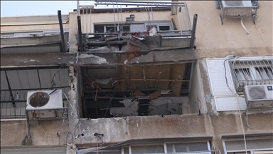 İran’ın İsrail’e misilleme saldırısıyla Tel Aviv yakınlarında hasar meydana geldi